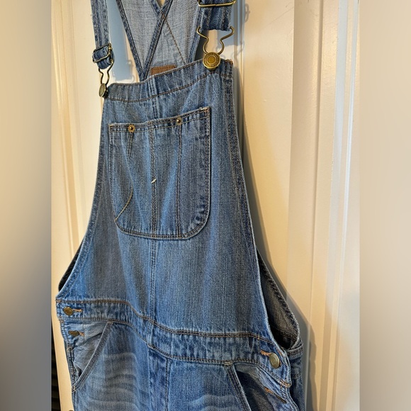 AEO live your life overalls Overalls American Eagle Denim Overall. Size medium - Picture 4 of 10